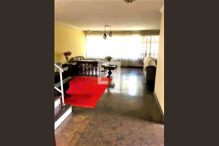 Casa à venda com 316m², 4 quartos e 8 vagas