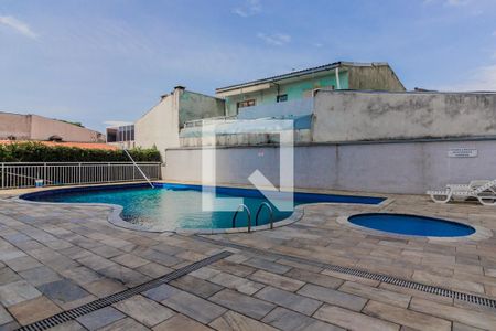 Apartamento à venda com 57m², 3 quartos e 1 vaga Apartamento à venda com 57m², 3 quartos e 1 vagaÁrea comum - Piscina