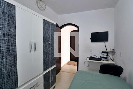 Casa à venda com 103m², 3 quartos e 2 vagasQuarto 3