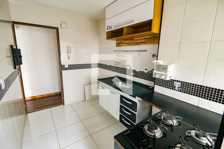 Apartamento à venda com 56m², 2 quartos e 1 vagaCozinha - Armários