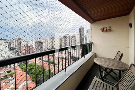 Apartamento à venda com 87m², 3 quartos e 2 vagasVaranda