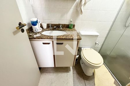 Apartamento à venda com 87m², 3 quartos e 2 vagasBanheiro Social
