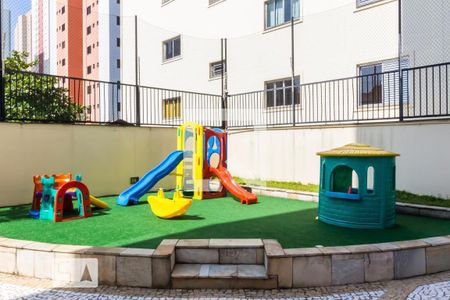 Apartamento à venda com 87m², 3 quartos e 2 vagas Apartamento à venda com 87m², 3 quartos e 2 vagasPlayground