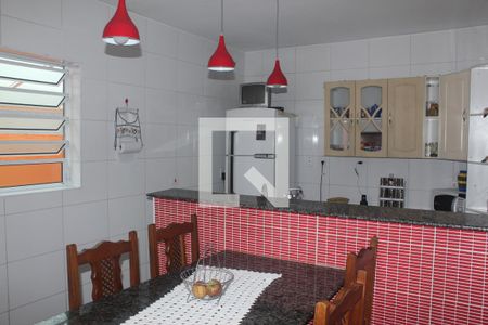 Casa à venda com 130m², 3 quartos e 3 vagasCozinha