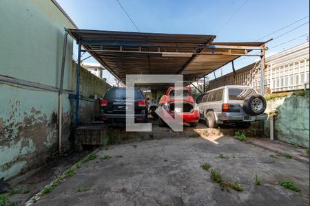 Casa à venda com 360m², 3 quartos e 8 vagas Casa à venda com 360m², 3 quartos e 8 vagasGaragem