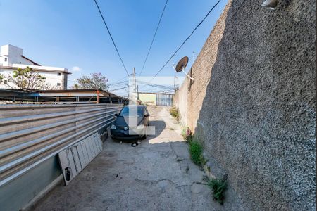 Casa à venda com 360m², 3 quartos e 8 vagas Casa à venda com 360m², 3 quartos e 8 vagasGaragem