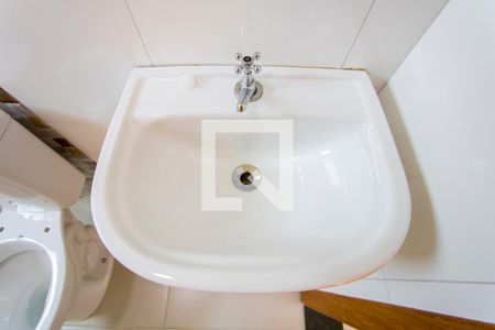 Apartamento para alugar com 56m², 2 quartos e 1 vaga Apartamento para alugar com 56m², 2 quartos e 1 vagaBanheiro social