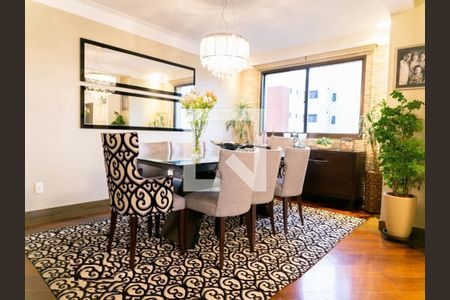 Apartamento à venda com 238m², 4 quartos e 3 vagas