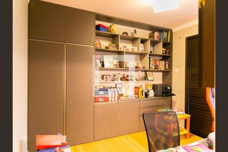 Apartamento à venda com 238m², 4 quartos e 3 vagas