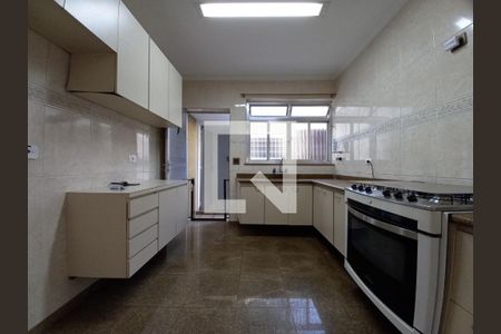 Casa à venda com 160m², 3 quartos e 2 vagas