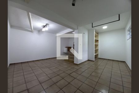 Casa à venda com 160m², 3 quartos e 2 vagas