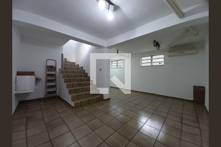 Casa à venda com 160m², 3 quartos e 2 vagas