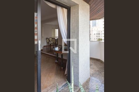 Apartamento à venda com 160m², 4 quartos e 3 vagas