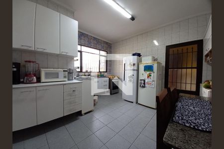 Casa à venda com 300m², 4 quartos e 6 vagas