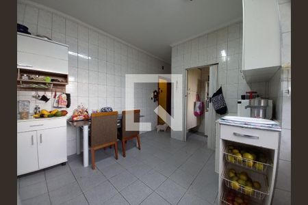 Casa à venda com 300m², 4 quartos e 6 vagas