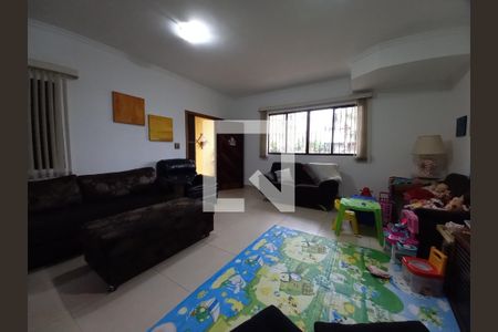 Casa à venda com 300m², 4 quartos e 6 vagas