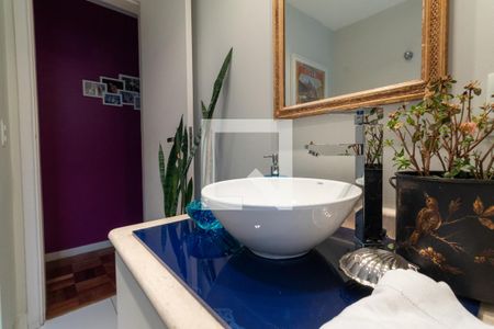 Apartamento à venda com 100m², 3 quartos e 1 vaga Apartamento à venda com 100m², 3 quartos e 1 vagaBanheiro social