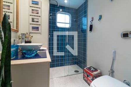 Apartamento à venda com 100m², 3 quartos e 1 vaga Apartamento à venda com 100m², 3 quartos e 1 vagaBanheiro social