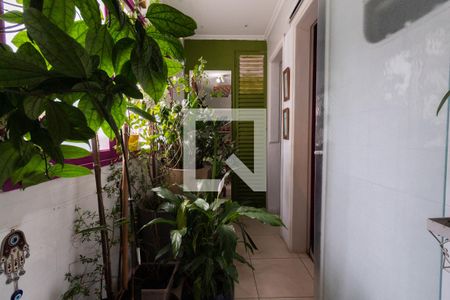 Apartamento à venda com 100m², 3 quartos e 1 vaga Apartamento à venda com 100m², 3 quartos e 1 vagaÁrea de serviço