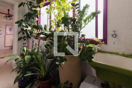 Apartamento à venda com 100m², 3 quartos e 1 vaga Apartamento à venda com 100m², 3 quartos e 1 vagaÁrea de serviço