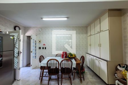 Casa à venda com 262m², 4 quartos e 2 vagasCozinha