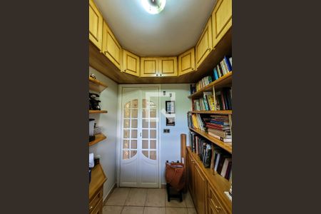 Casa à venda com 262m², 4 quartos e 2 vagasEscritório