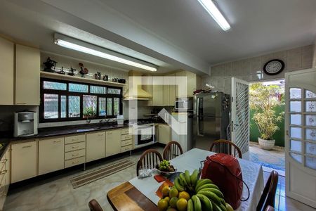 Casa à venda com 262m², 4 quartos e 2 vagasCozinha