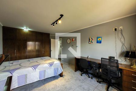 Casa à venda com 262m², 4 quartos e 2 vagasQuarto 2