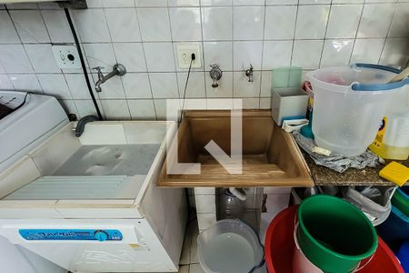 Casa à venda com 262m², 4 quartos e 2 vagasDetalhe da area de serviço