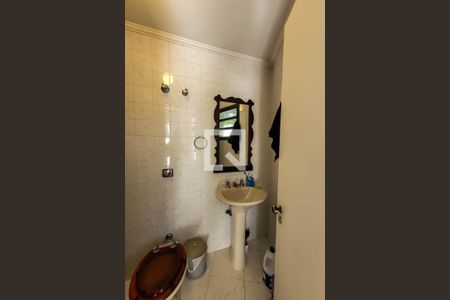 Casa à venda com 262m², 4 quartos e 2 vagasBanheiro de serviço