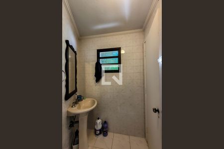 Casa à venda com 262m², 4 quartos e 2 vagasBanheiro de serviço