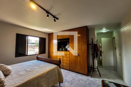 Casa à venda com 262m², 4 quartos e 2 vagasQuarto 3 - Suíte