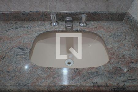 Casa à venda com 140m², 3 quartos e 1 vagaBanheiro 2 andar