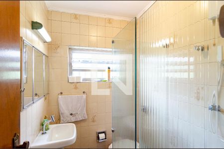 Casa à venda com 237m², 4 quartos e 2 vagas Casa à venda com 237m², 4 quartos e 2 vagasBanheiro Social