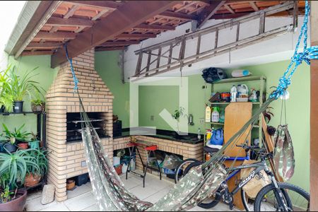 Casa à venda com 237m², 4 quartos e 2 vagas Casa à venda com 237m², 4 quartos e 2 vagasChurrasqueira