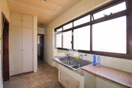 Apartamento à venda com 260m², 4 quartos e 3 vagasÁrea de serviço