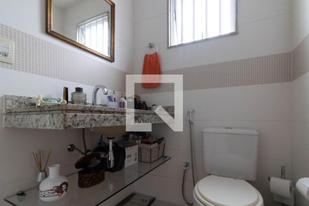 Apartamento à venda com 316m², 4 quartos e 3 vagasBanheiro da Suíte 2