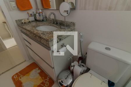 Apartamento à venda com 316m², 4 quartos e 3 vagasBanheiro da Suíte 4
