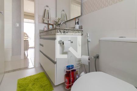 Apartamento à venda com 316m², 4 quartos e 3 vagasBanheiro da Suíte 3