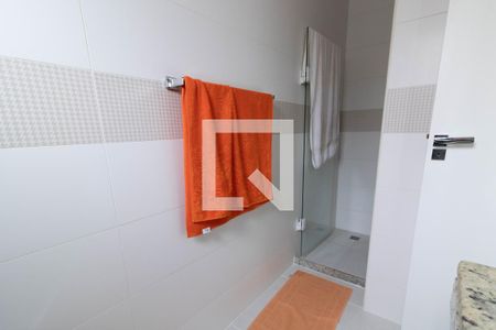 Apartamento à venda com 316m², 4 quartos e 3 vagasBanheiro da Suíte 2
