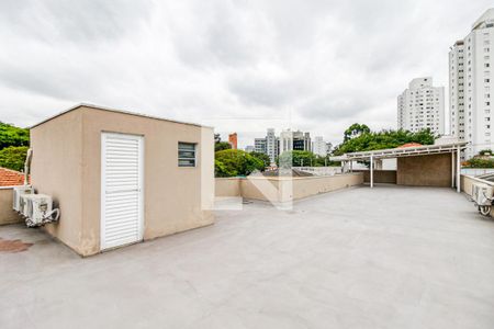 Casa à venda com 380m², 3 quartos e 4 vagas Casa à venda com 380m², 3 quartos e 4 vagasTerraço