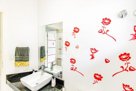 Casa à venda com 380m², 3 quartos e 4 vagas Casa à venda com 380m², 3 quartos e 4 vagasLavabo