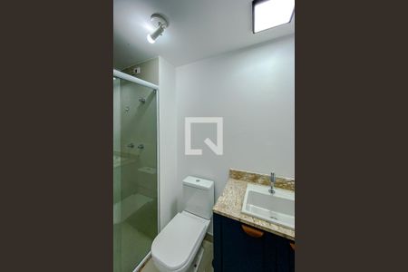 Banheiro de kitnet/studio à venda com 1 quarto, 25m² em Vila Mariana, São Paulo