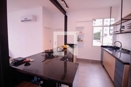 Apartamento à venda com 65m², 2 quartos e sem vagaCozinha