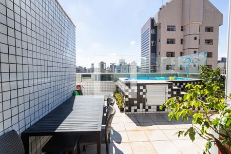 Apartamento para alugar com 172m², 3 quartos e 3 vagas Apartamento para alugar com 172m², 3 quartos e 3 vagasCobertura