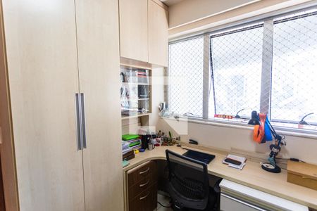 Apartamento para alugar com 172m², 3 quartos e 3 vagas Apartamento para alugar com 172m², 3 quartos e 3 vagasQuarto 2