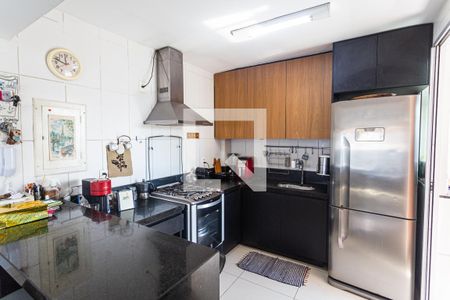 Apartamento para alugar com 172m², 3 quartos e 3 vagas Apartamento para alugar com 172m², 3 quartos e 3 vagasCozinha