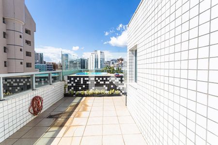 Apartamento para alugar com 172m², 3 quartos e 3 vagas Apartamento para alugar com 172m², 3 quartos e 3 vagasCobertura