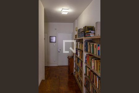 Apartamento à venda com 73m², 1 quarto e sem vaga Apartamento à venda com 73m², 1 quarto e sem vagaCorredor