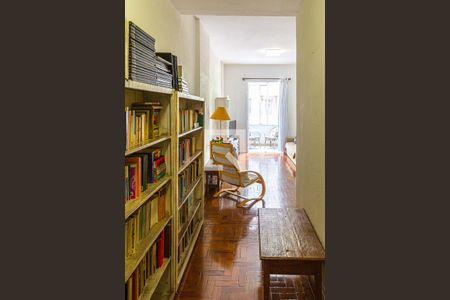 Apartamento à venda com 73m², 1 quarto e sem vaga Apartamento à venda com 73m², 1 quarto e sem vagaCorredor